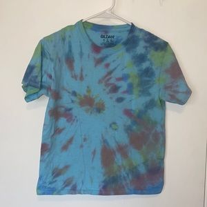 Kid’s tie dye t-shirt size medium